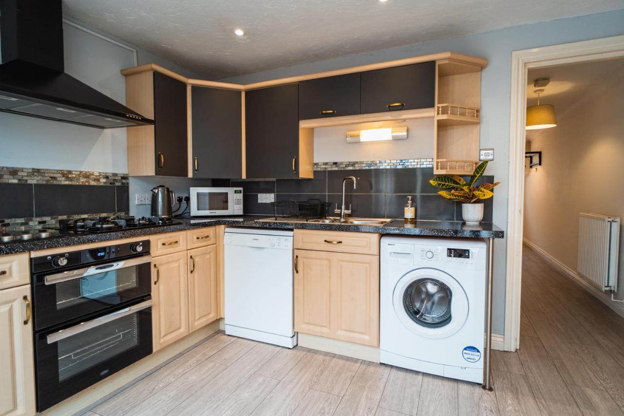 Beautiful Town House With Private Garden And Patio Villa Canford Magna Exterior photo